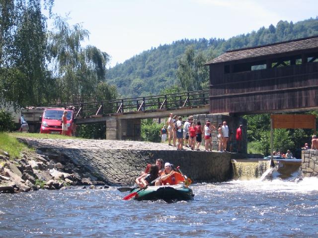 Záchranáři, Vltava 2007 > obr (34)